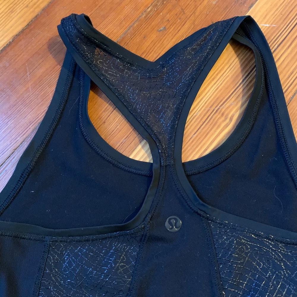 Lululemon Racerback with lace - Picture 4 of 6